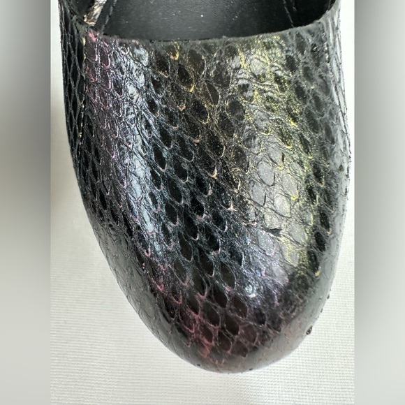 Brian Atwood Iridescent Snakeskin Ferguson Platform Heels Pumps Size 9.5 - Picture 13 of 14